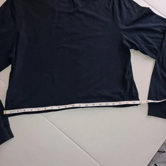 Red Sox Crop Long Sleeve TShirt Blue Women’s Size L - Picture 9 of 16